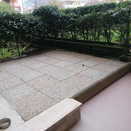 Monolocale Piano Terra A Pochi Minuti Dall'ospedale Sacro Cuore Apartment